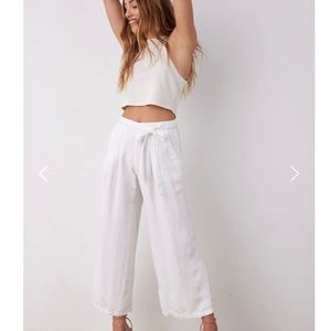 Bella Dahl brand new wide leg, cinched waist rough hem, button,